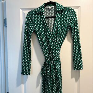 Diane Von Furstenberg DVF wrap dress size 0
